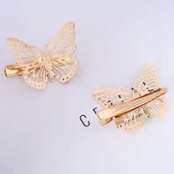 ✨Gold Butterfly Hair Clip Set ✨ - Picture 3 of 3